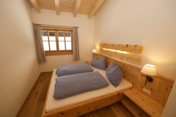Ferienhaus Loderbichl โลเฟอร์ ภายนอก รูปภาพ